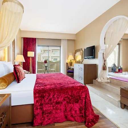 Курортный комплекс Spice & 5*